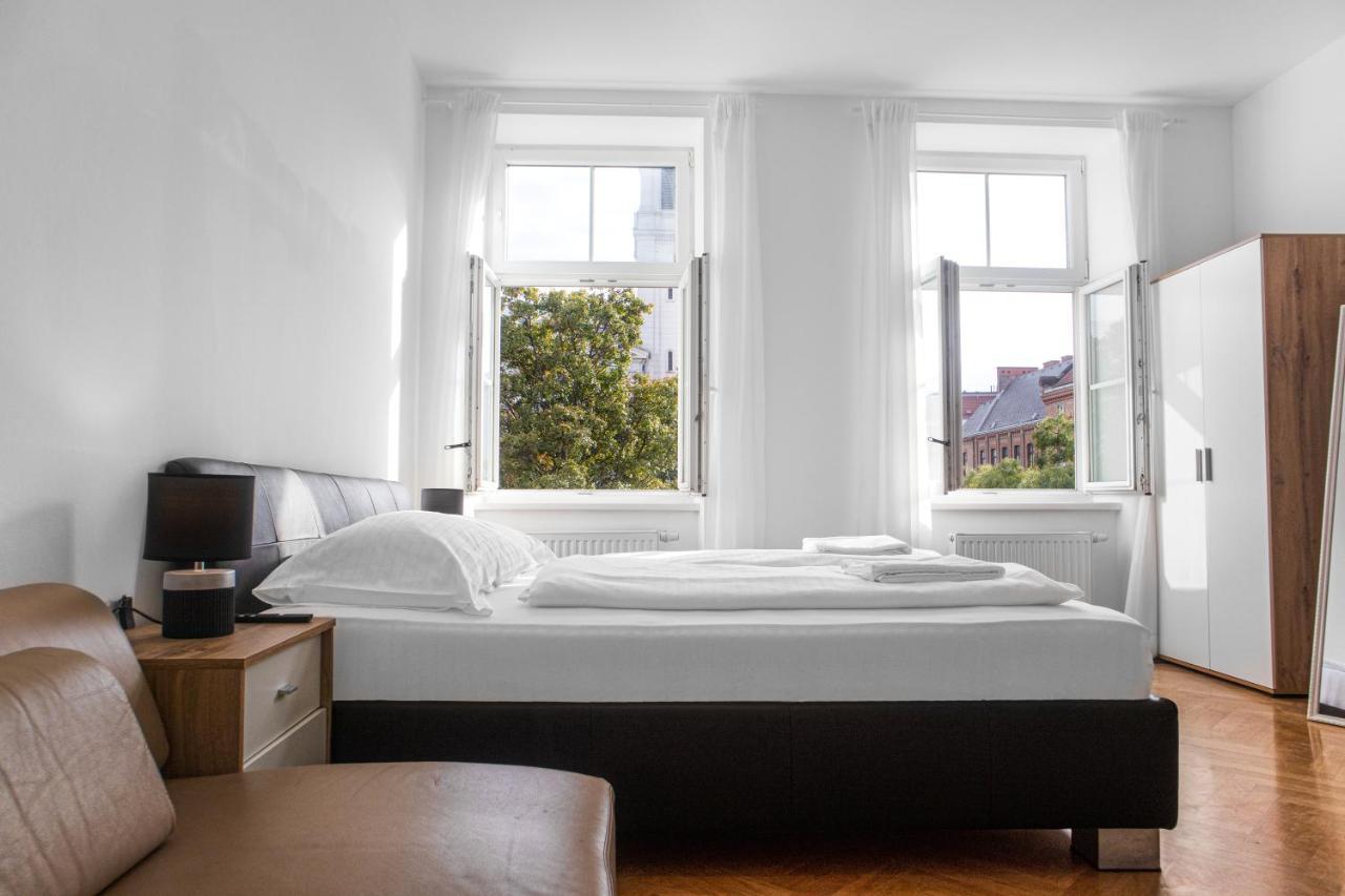 Superb 7br Shared Apartment- Near Hauptbahnhof Appartement *